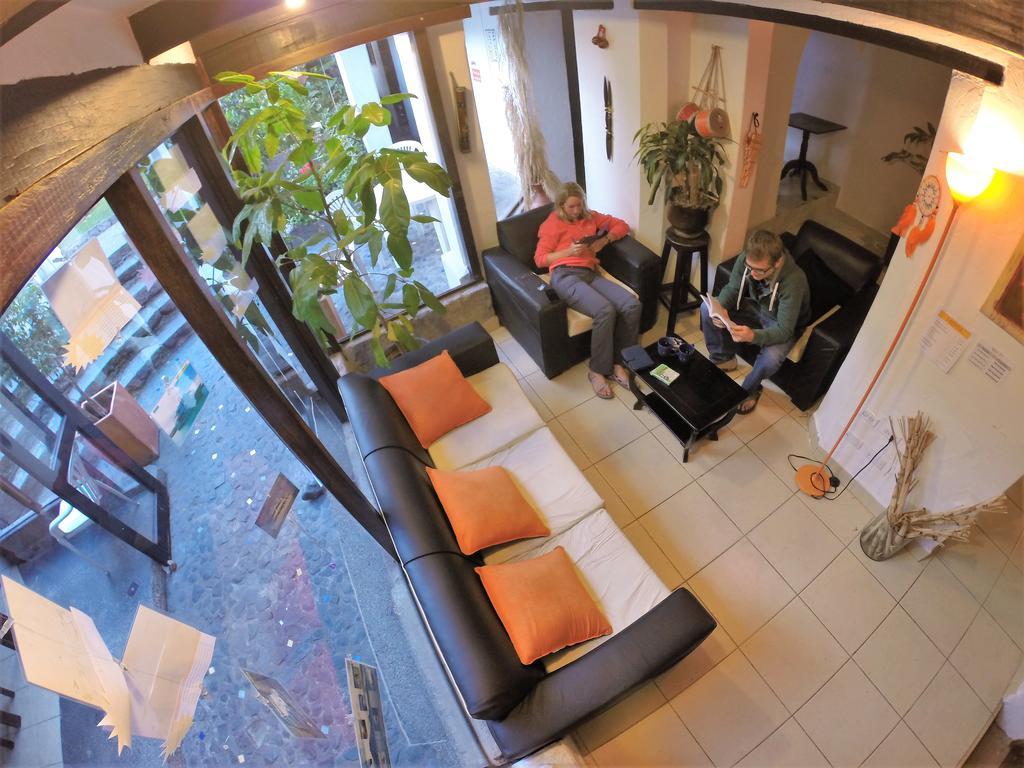 Hostal L'Auberge Inn Quito Exterior photo
